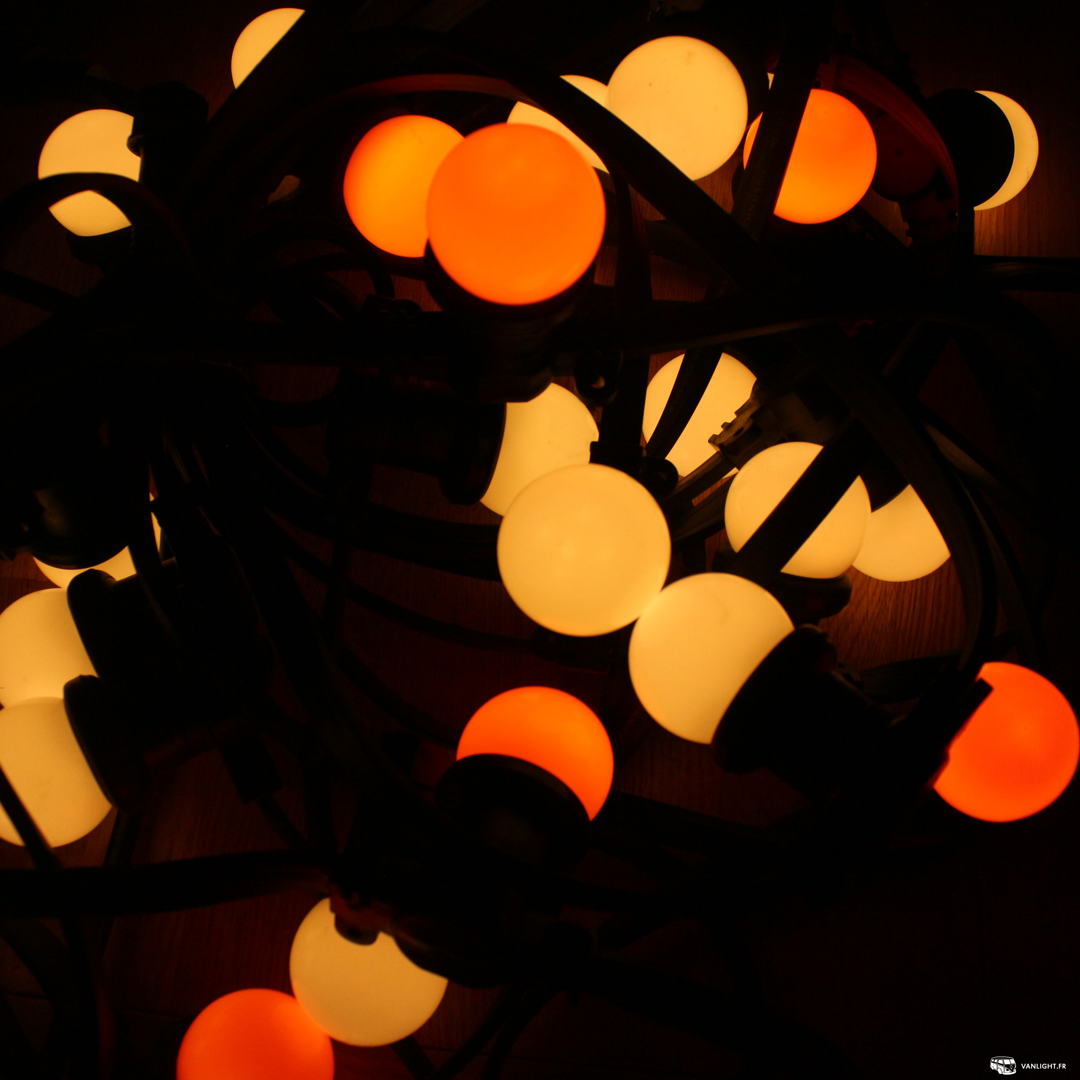 Location Guirlande guinguette 10 mètres "BLANC CHAUD & ORANGE" blanc chaud orange vanlight